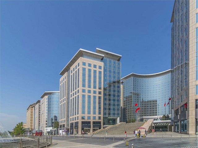 广东篮球场金卤灯报价